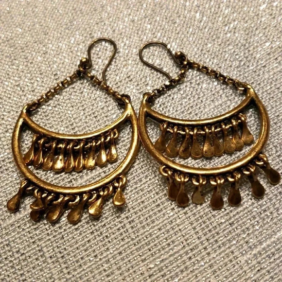 𝅺EARRINGS - Picture 1 of 1